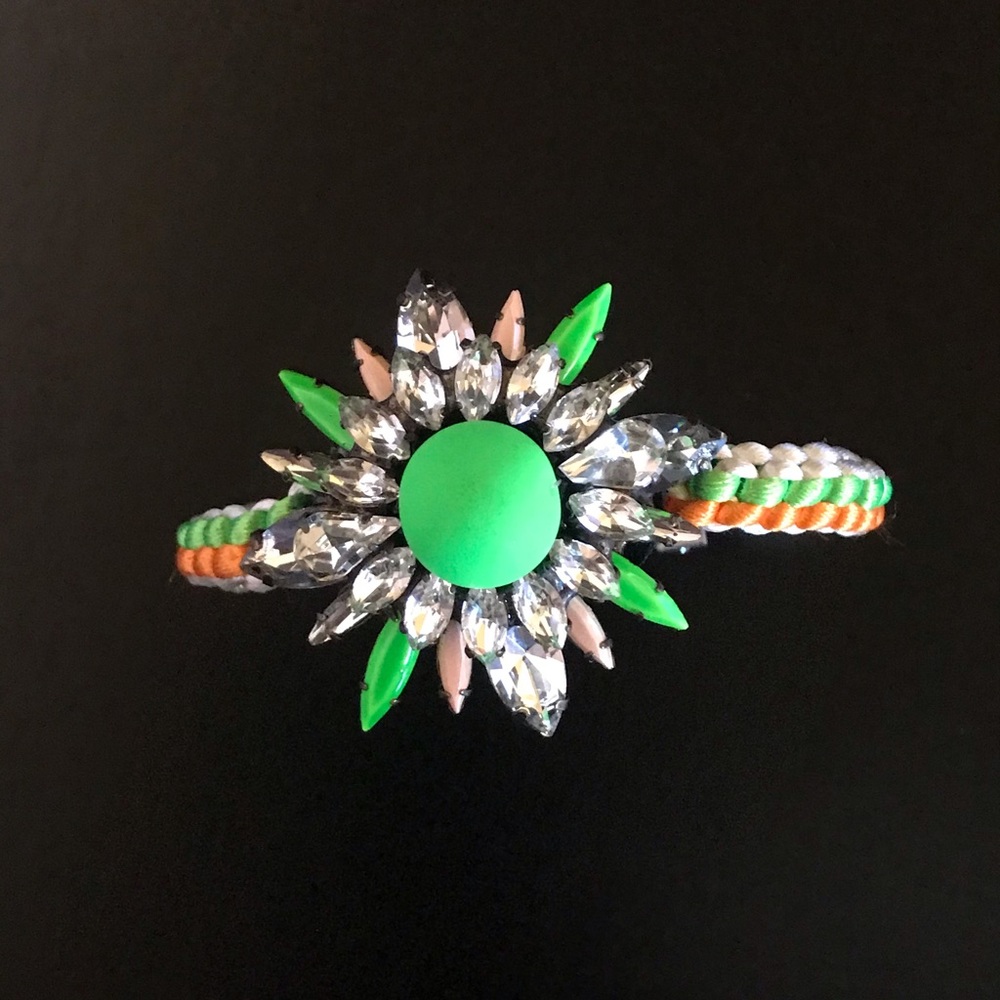 Ladies Bracelet Handwoven Orange/Green/White Flower crystals & gems push clasp